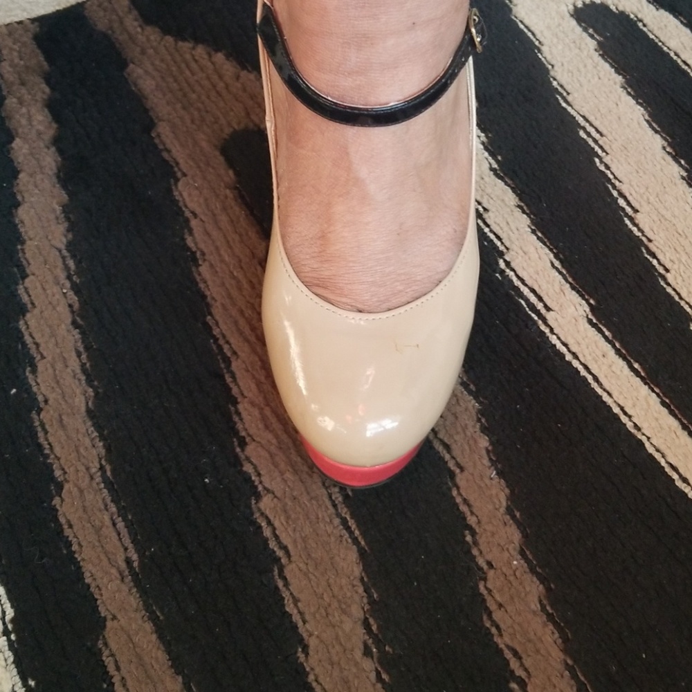 Taupe 3 inch heels - Picture 6 of 7